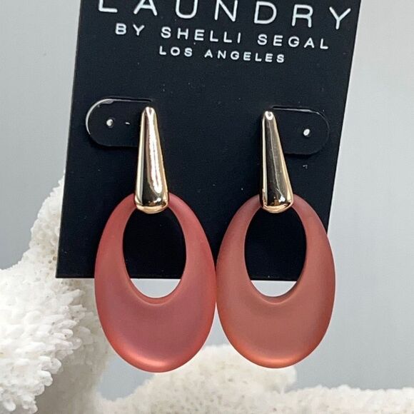 SIlver / Peach  Earrings Laundry by Shelli Segal - Picture 1 of 8